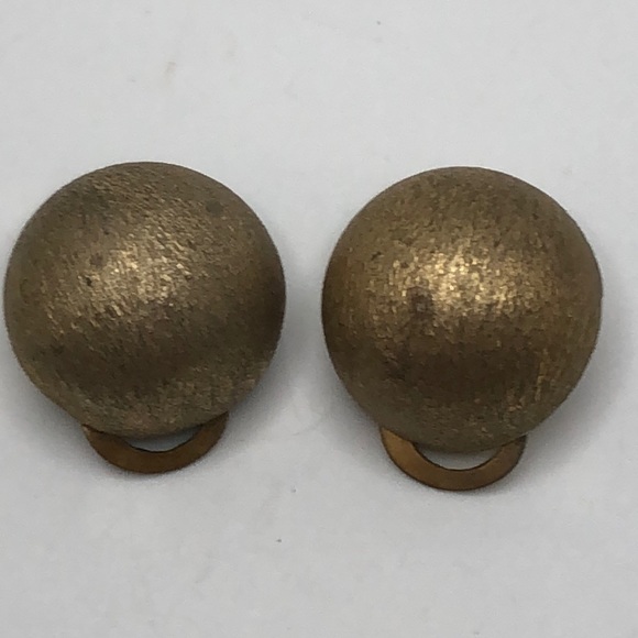 Brushed Gold Tone Spherical shape Clip on Earrings. VTG Italy - Picture 1 of 6